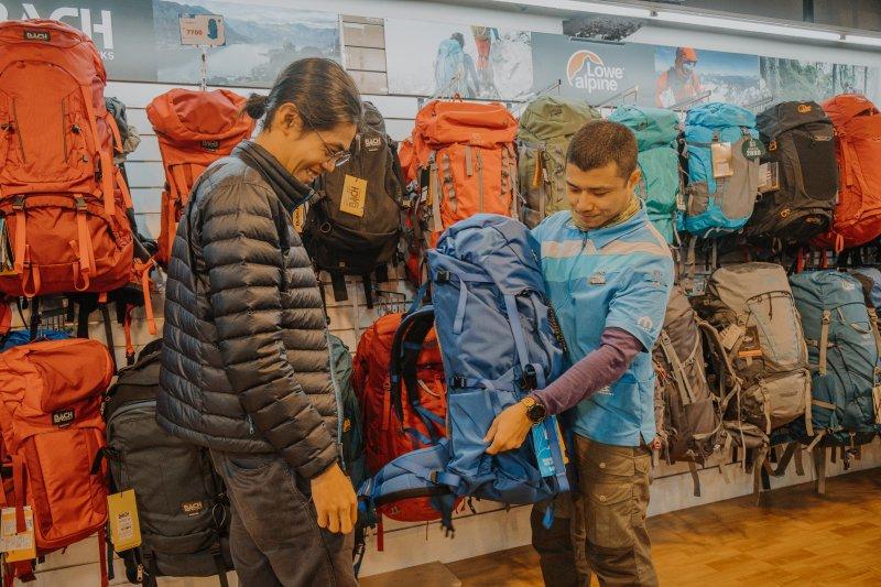 户外爱好者不容错过的冲锋衣,户外探险冲锋衣