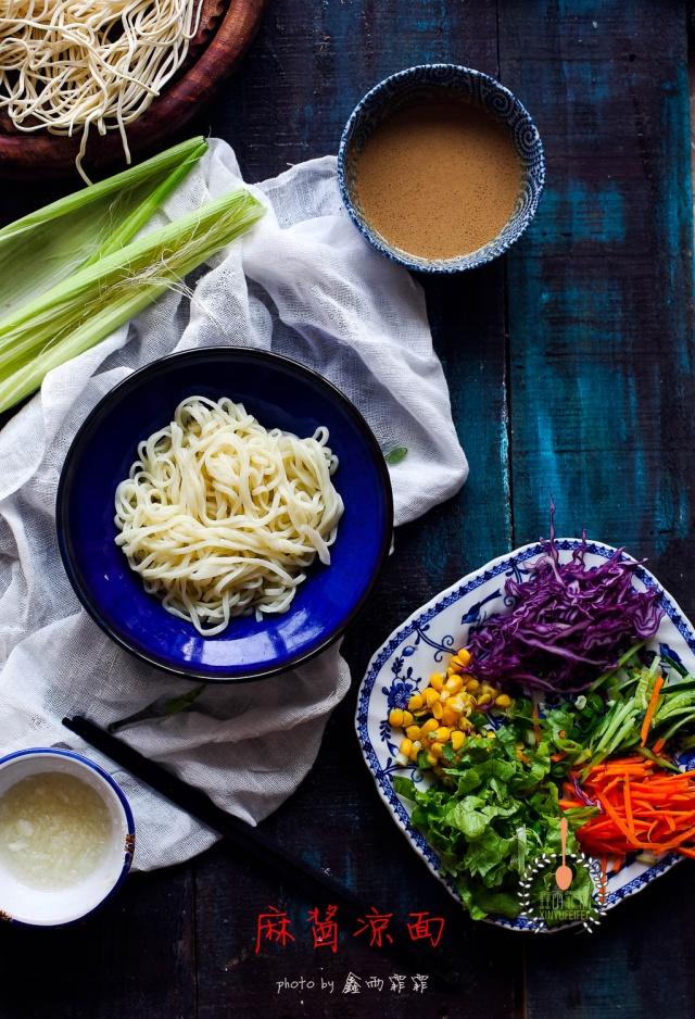 夏天太热没胃口吃什么食物好,天热面条好吃又营养的方法