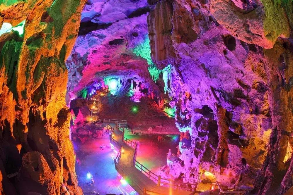 广东旅游景点游乐场玻璃桥,仙女山旅游攻略溶洞