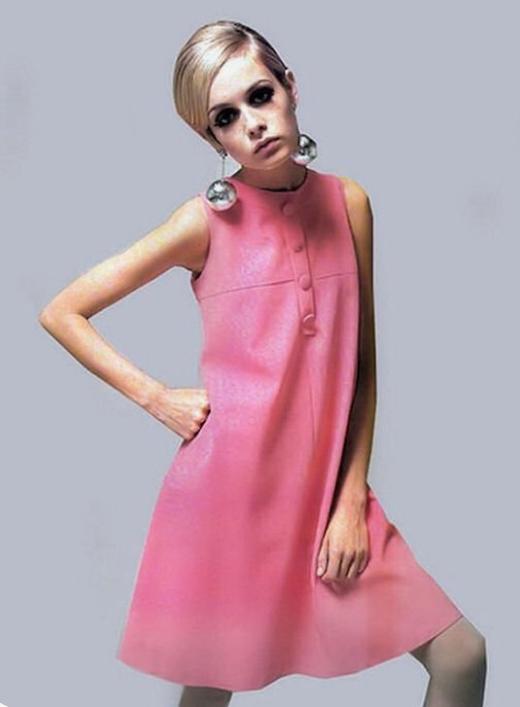 1960s鑻卞浗鏃跺皻,绾㈣壊濂楄鍏崄骞翠唬