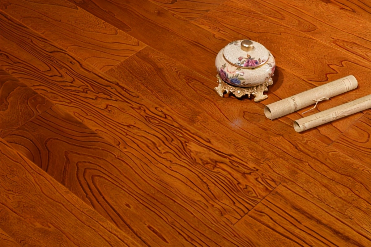 榆木地板耐磨吗,榆木木地板的优缺点是什么呢