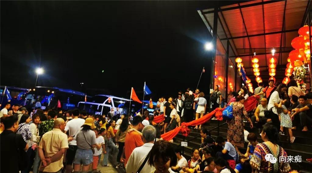 泰国三人行（二）之香艳芭提雅