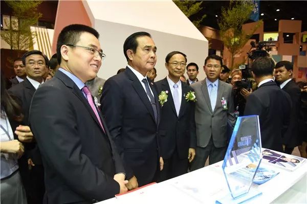 为什么很多外国人在泰国生活,为什么外国人在泰国比较多