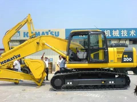 为什么二手挖机流行买大不买小,为什么网上卖的二手挖机那么便宜