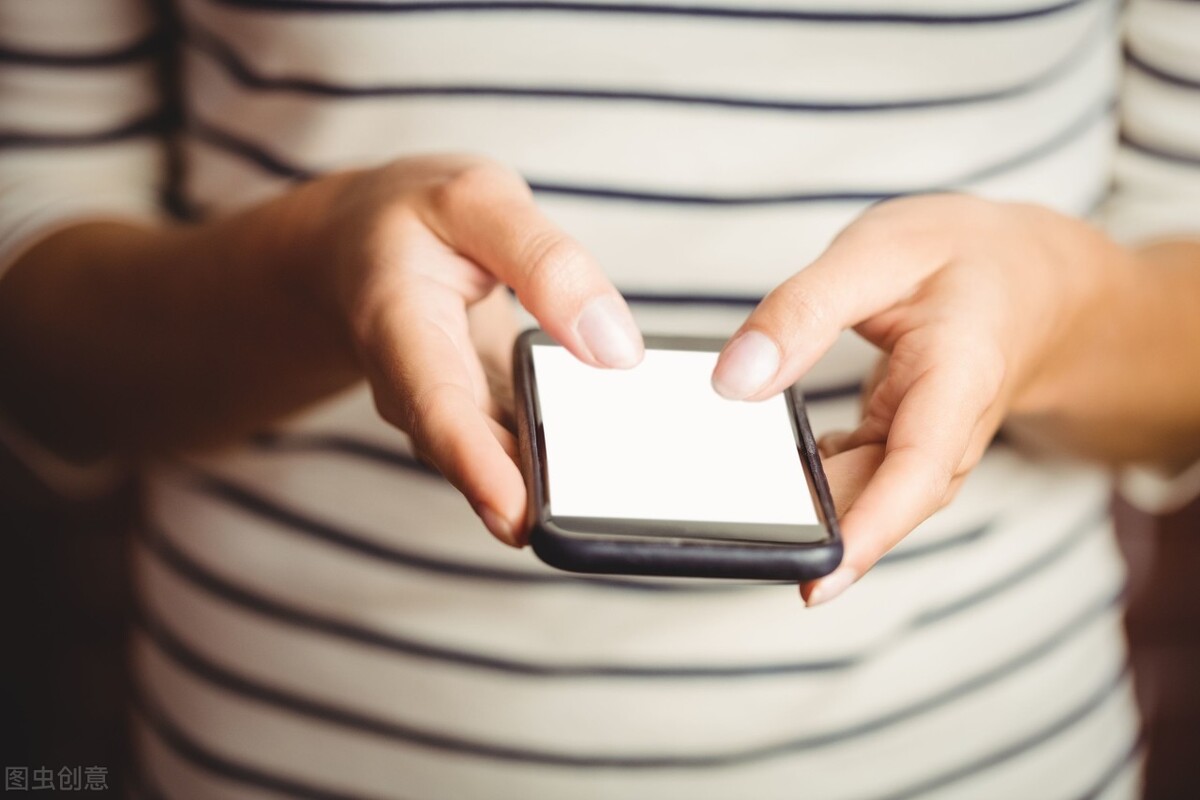 乡下表弟出奇招售卖玉米，赚钱买新手机，使用新方法卖出旧手机