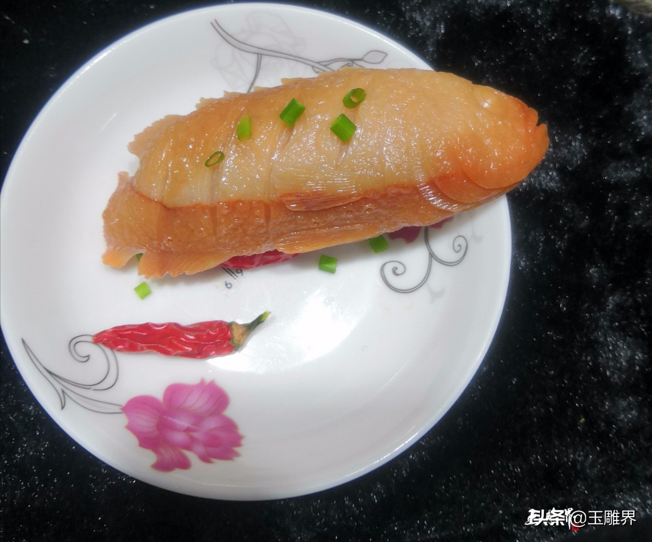 玉雕师掌勺！红黄翡变红烧鱼，口水流了