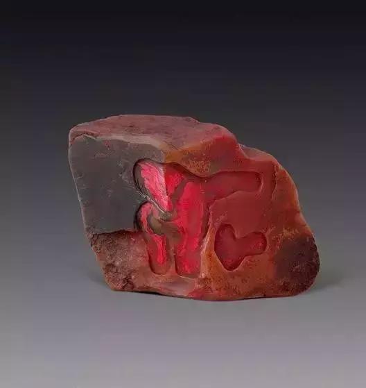 捡到这样的石头千万别扔桌子,遇到这样的石头赶紧捡