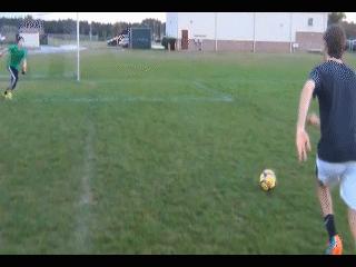 教你梅西招牌式过人,手把手教你倒钩射门