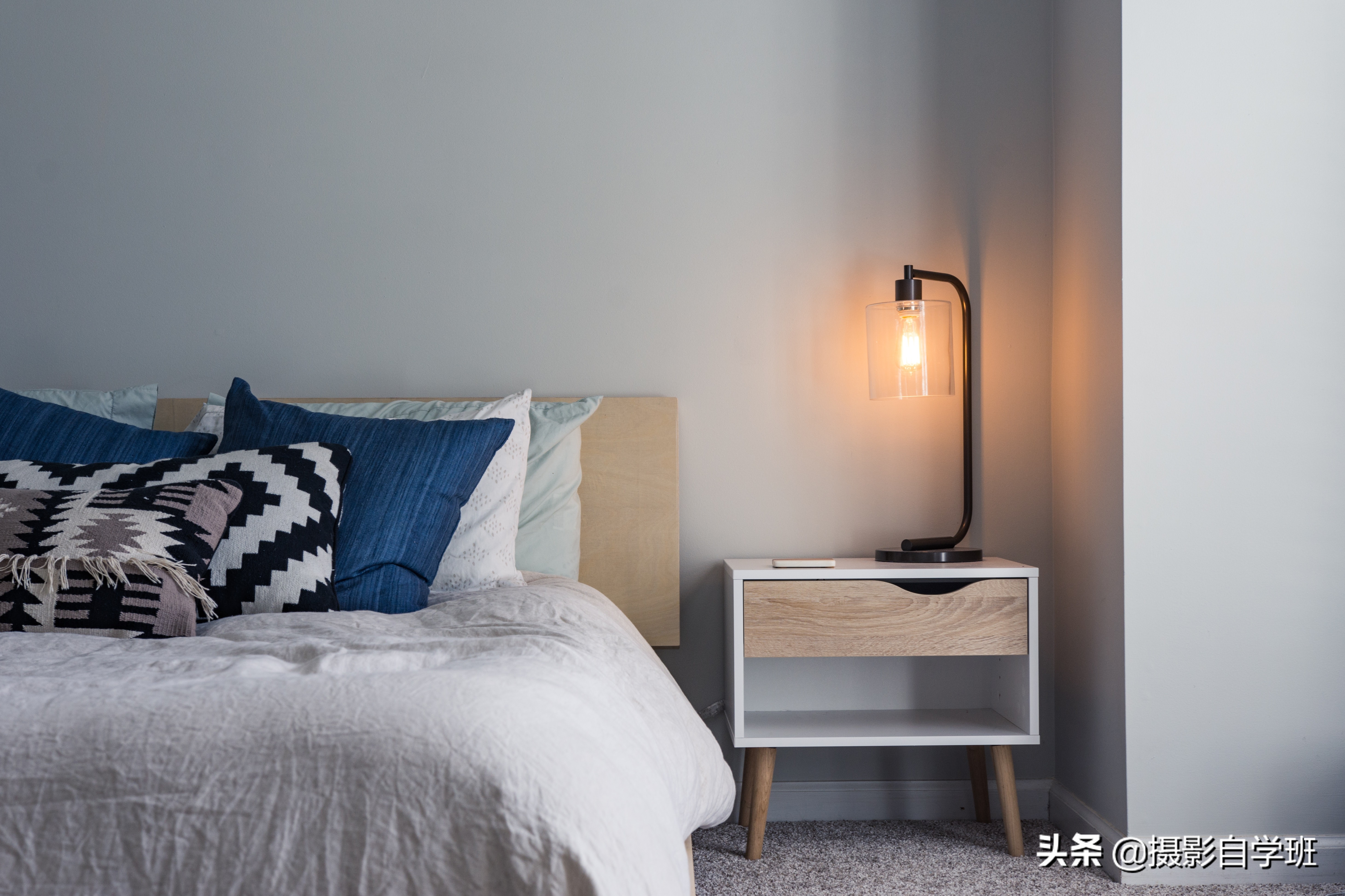 家里的灯可以变颜色,家里的灯还能这样拍