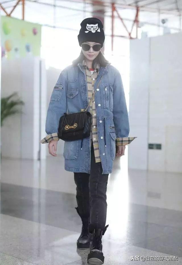 杨幂机场秀穿搭,机场走秀女明星