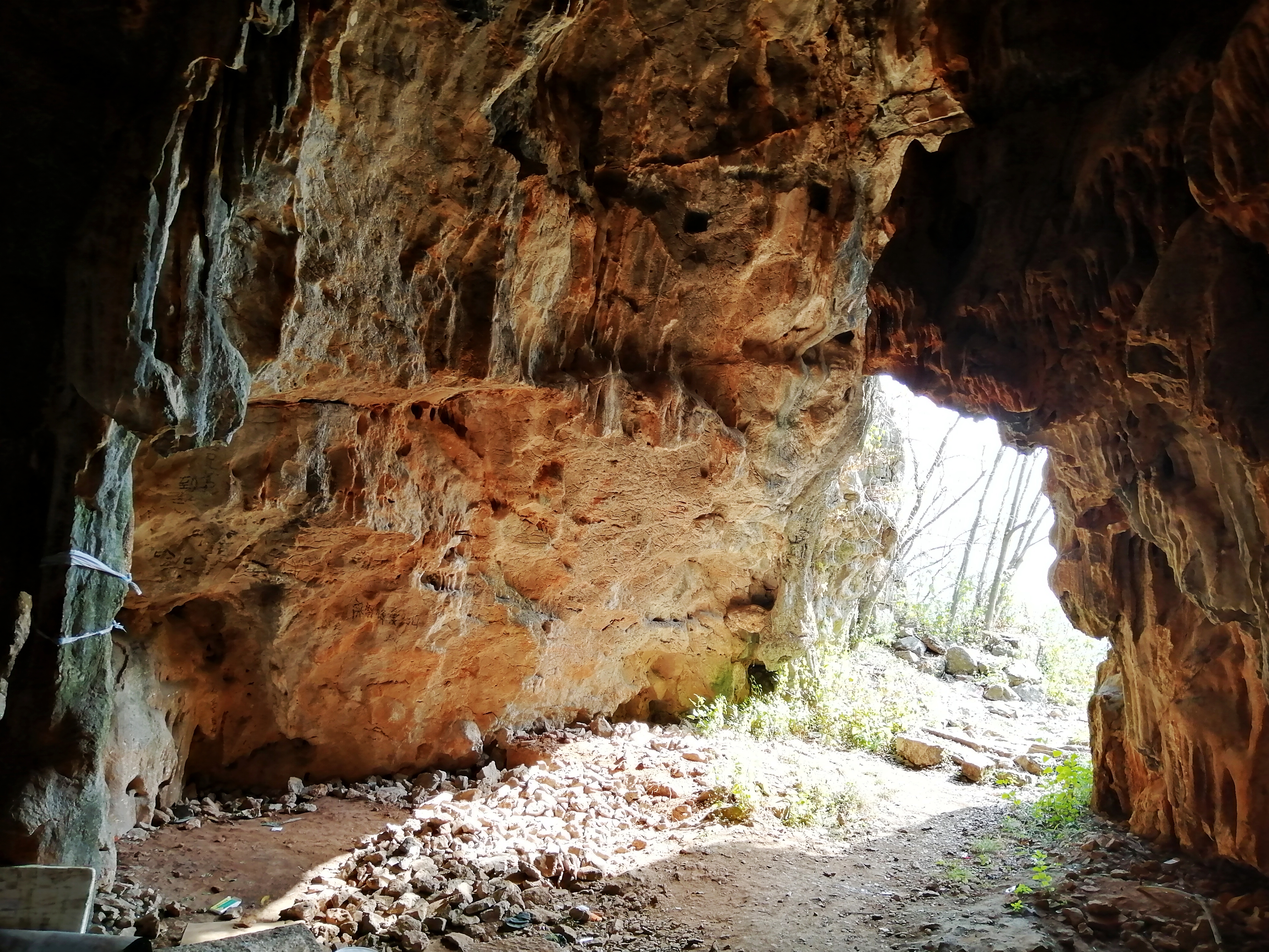 惊喜？悲哀？昆明三环徐霞客探寻过的两个溶洞，还是380年前样子