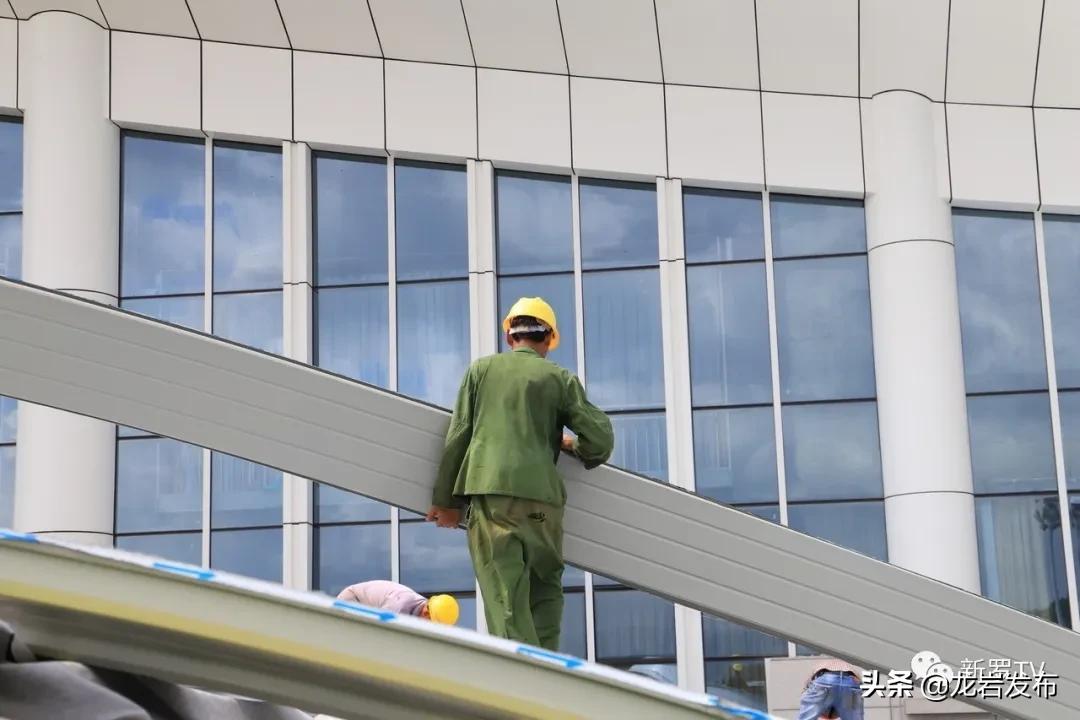 龙岩动车站的变化,龙岩火车站9个小时完成改建