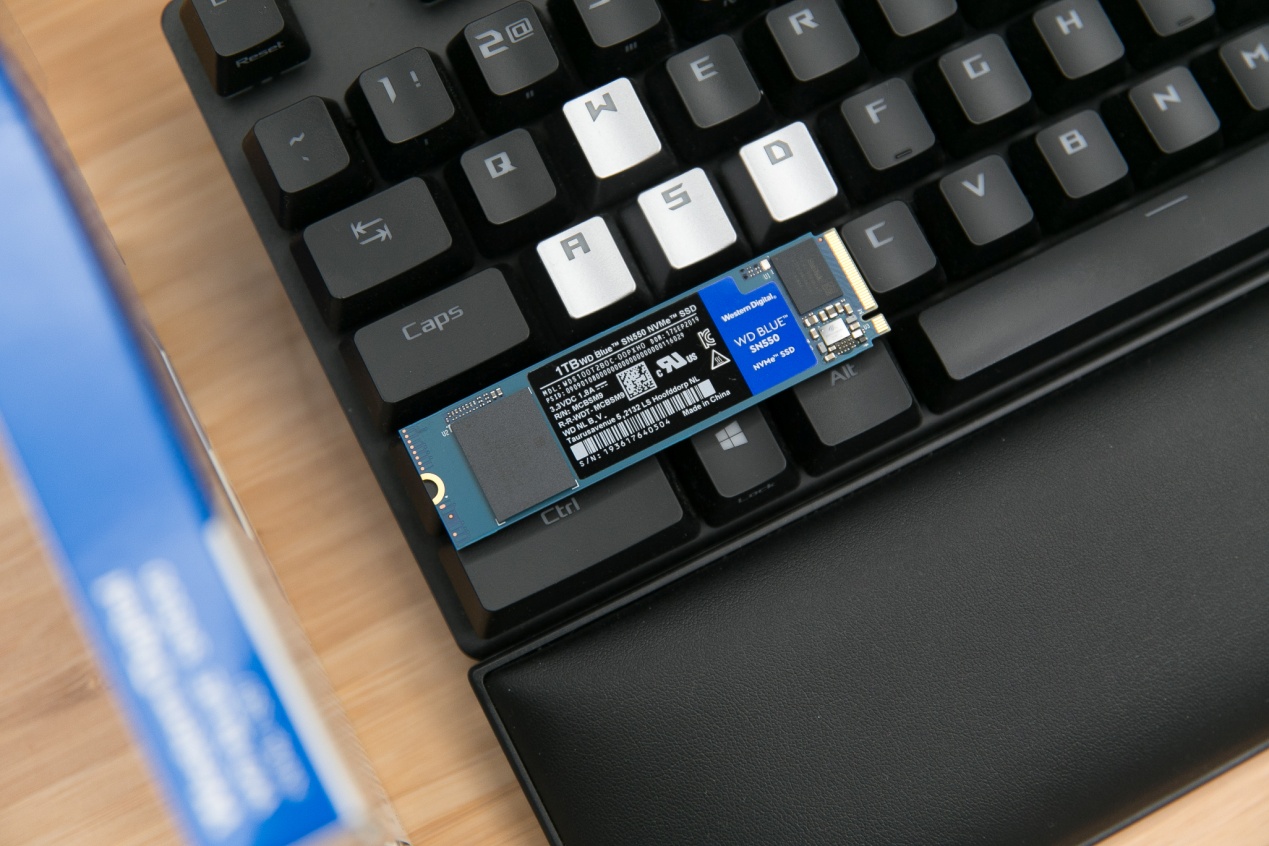 wdbluesn550固态硬盘,wdbluesn550nvmessd