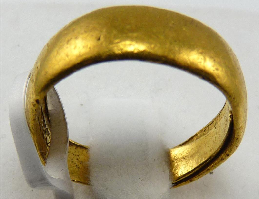 现在2022年买黄金首饰划算吗,现在是不是买黄金首饰的最佳时期