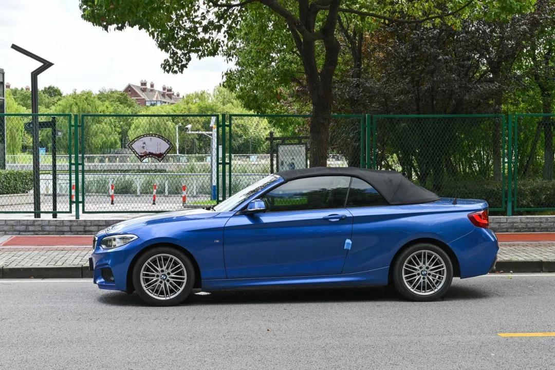 二手宝马220i七座旅行车价格,二手宝马敞篷220i