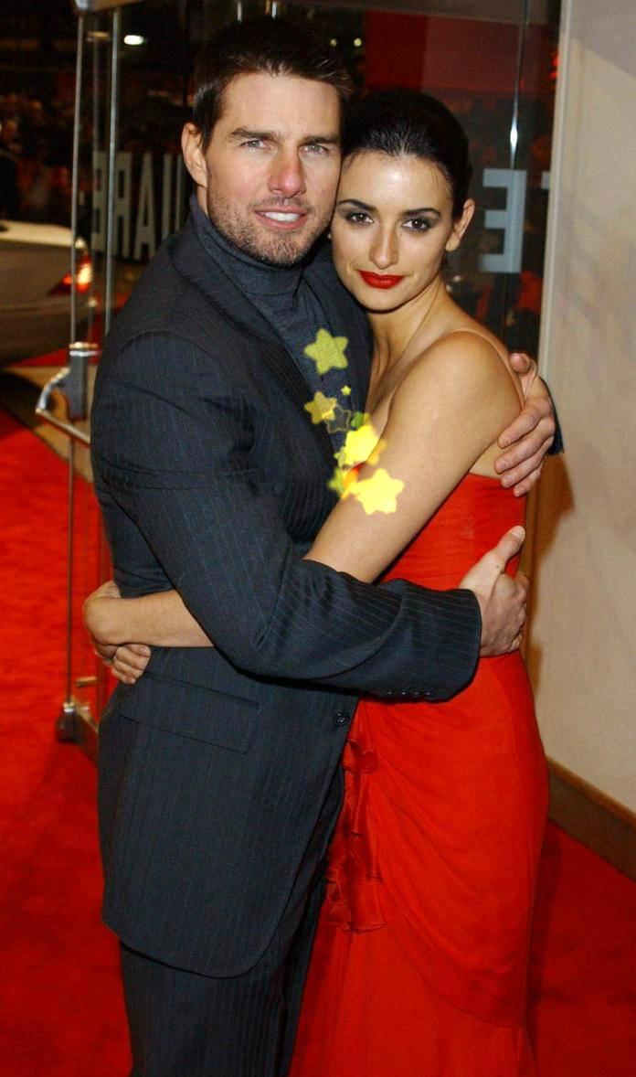 被称“西班牙野玫瑰”，她曾介入阿汤哥婚姻，45岁穿礼服太勾人魂