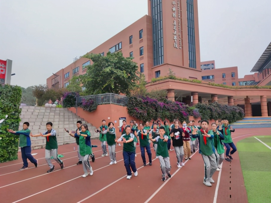包揽多项市级一等奖！打造“武术特点课程”，实外五龙山蓄势待发