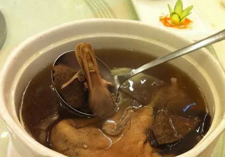 小满时节，湿热缠身，干了这碗薏仁陈皮水鸭汤