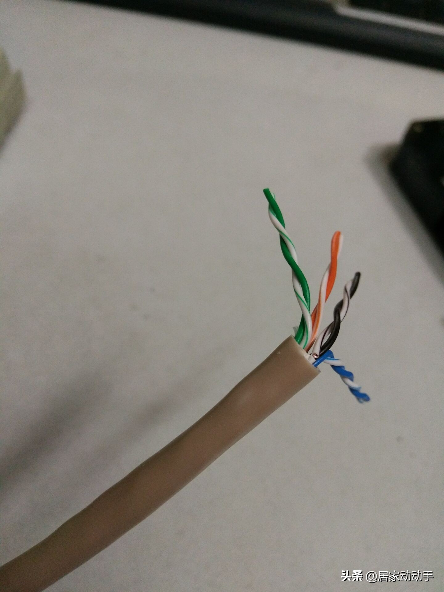 网络水晶头是怎样制成的,网络水晶头的制作方法步骤说明