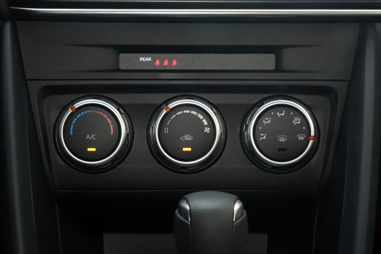 凡尔赛c5x和思域谁安全,凡尔赛c5x对比cx4百公里加速