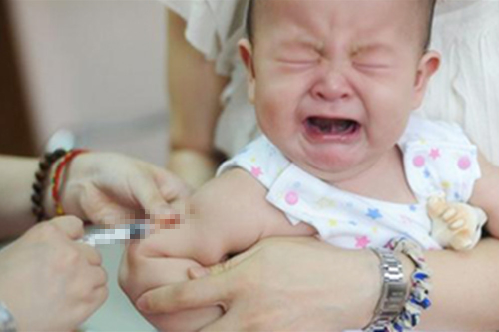 父亲1米7母亲155孩子正常身高多少,父母身高都1米6还能长高吗