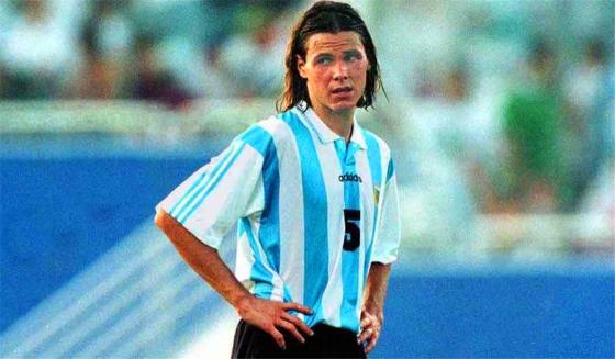 足坛十大神锋阿奎罗,足坛师徒恩怨事件