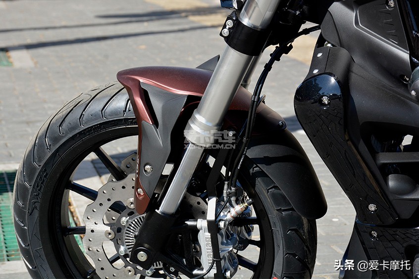 2023年贝纳利502新款图片,贝纳利502c改杜卡迪大魔鬼排气