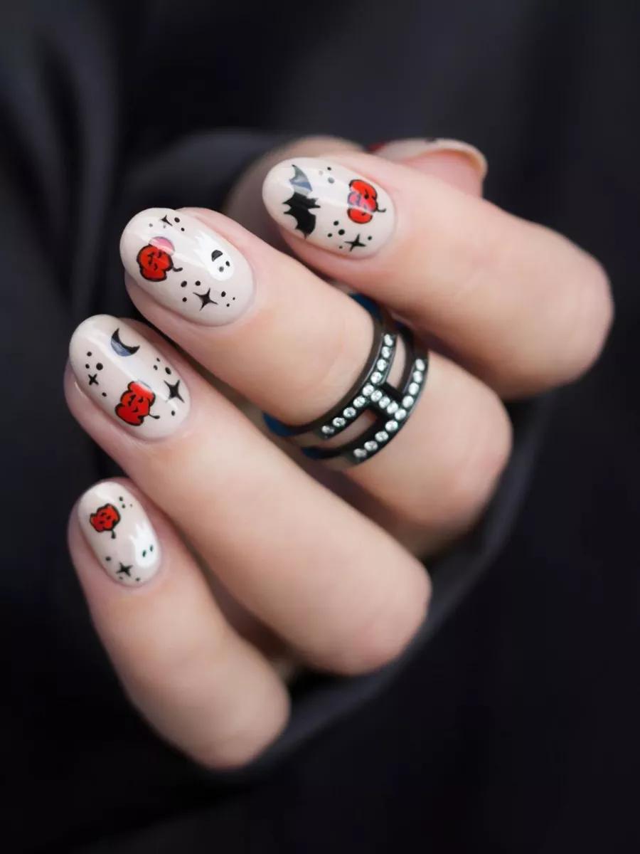 彩绘美甲需要有美术基础吗,彩绘较多的美甲