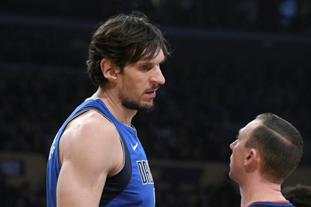 同意么？现役生错时代的球员，他被称为“球队核*器武**”