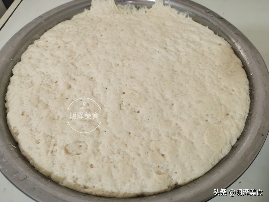 这种蔬菜很少生虫，用它做馅蒸包子，味道鲜香，我一次能吃四五个