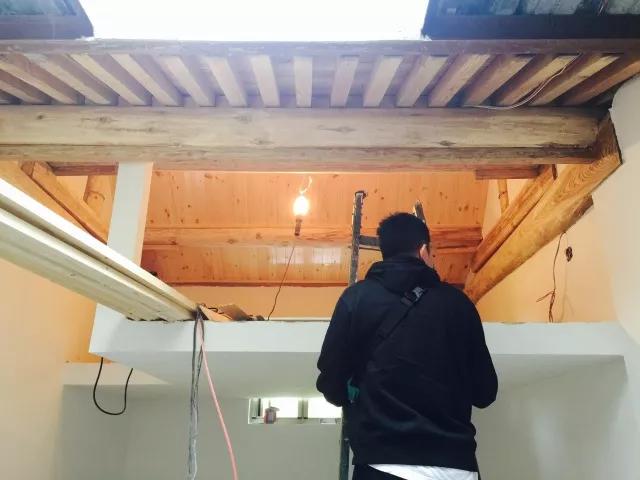 90后夫妻改造老房子,北京老破小2居翻新改造