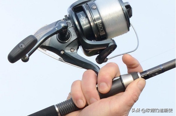 河流里短竿怎么钓大鱼,既有小鱼又有大鱼怎么钓大鱼