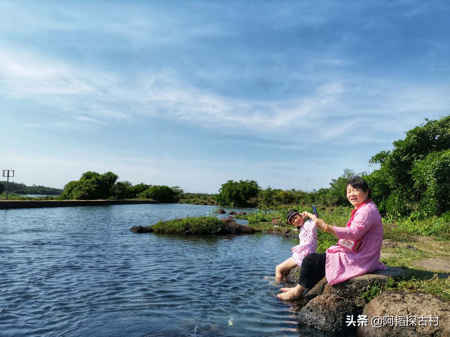 天然泉水石缝,大自然冷泉