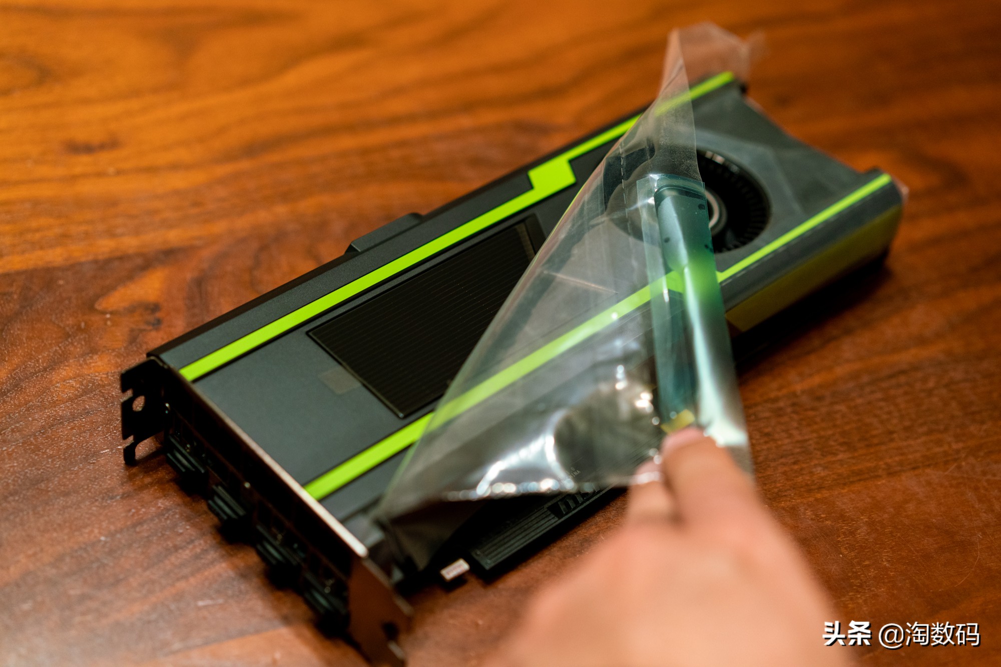 微星gtx1080ti11g涡轮公版显卡怎么样,微星gtx1080tiaero11g跑分