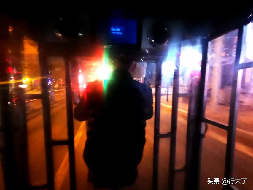 不负金秋香格里拉环线骑行视频,不负金秋千里骑行15天