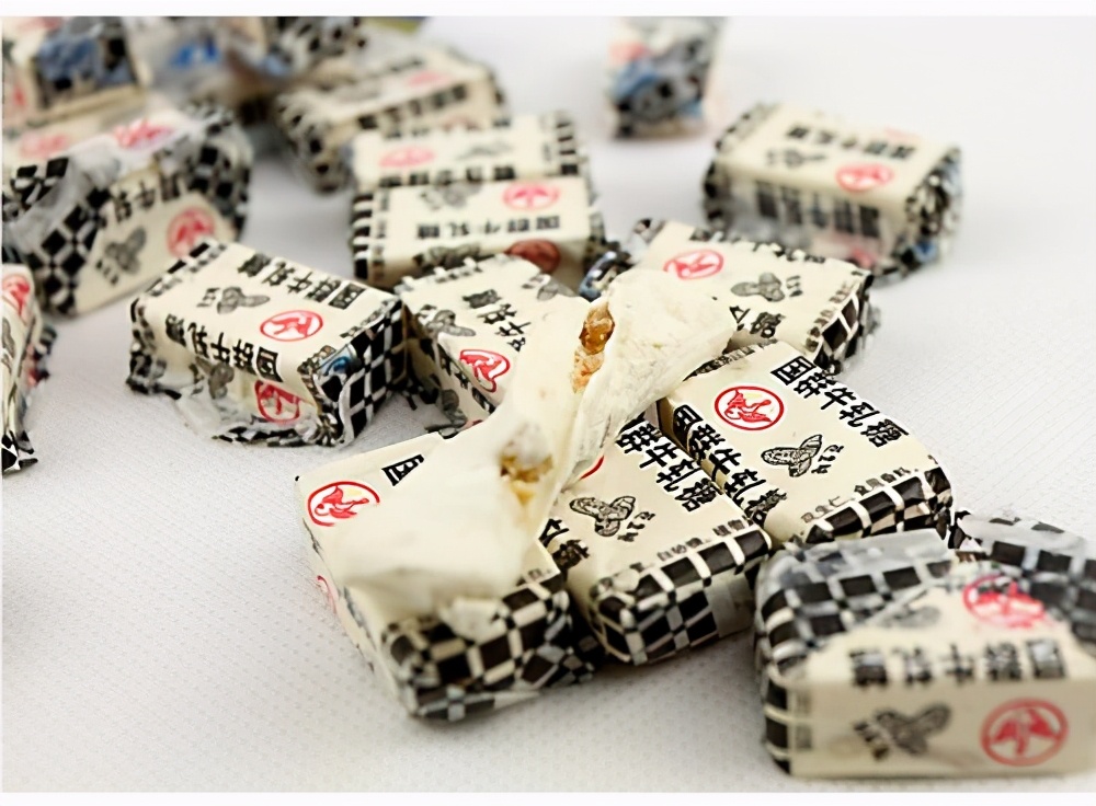 鎶氫粖蹇嗘様,灏忔椂鍊欏悆鐨勯浂椋熺殑鍥炲繂