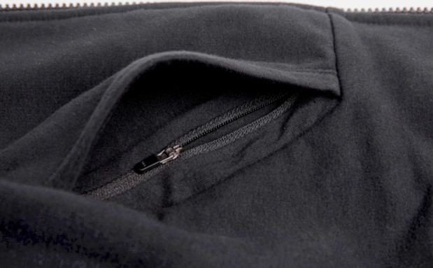 众筹排行榜：最酷的多功能旅行服，有了它出门行李箱都不用带了