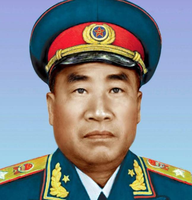 十大元帅中，朱老总没有一线大兵团作战经验，凭什么能排在第一位