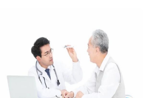 眼睛前面有黑点怎么回事,为什么眼睛前面总觉得有黑点晃动