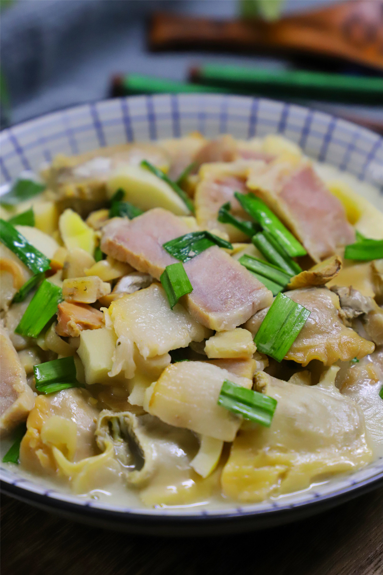 河蚌的既简单又好吃的做法,河蚌的做法最正宗的做法