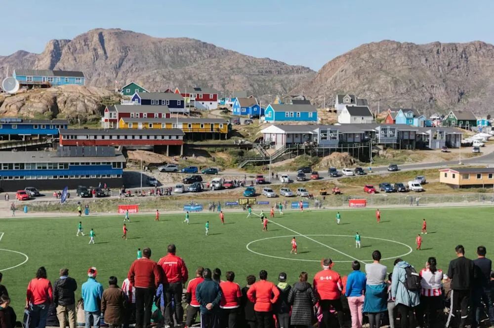格陵兰球场,格陵兰足球场