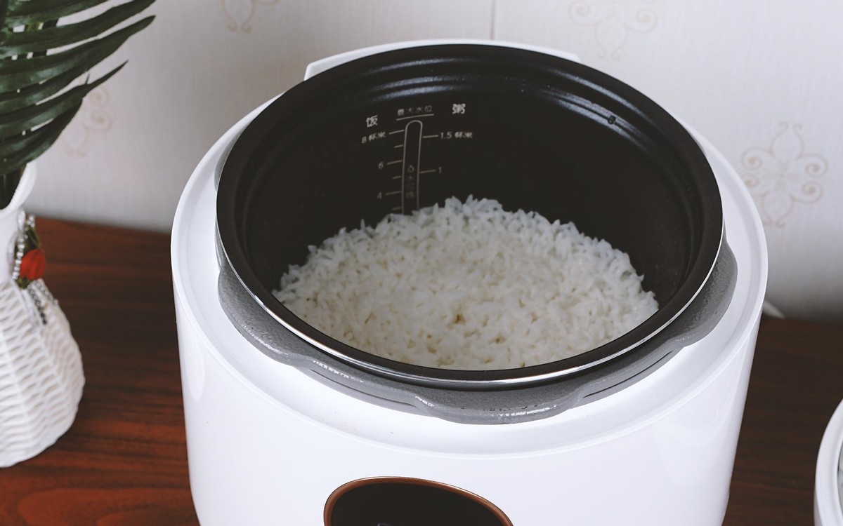 大宇多功能料理锅煮火锅,大宇电压力锅煲汤30分钟