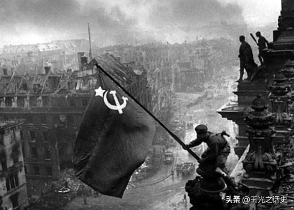 和德国纳粹不共戴天的俄罗斯，为什么有“光头纳粹”?