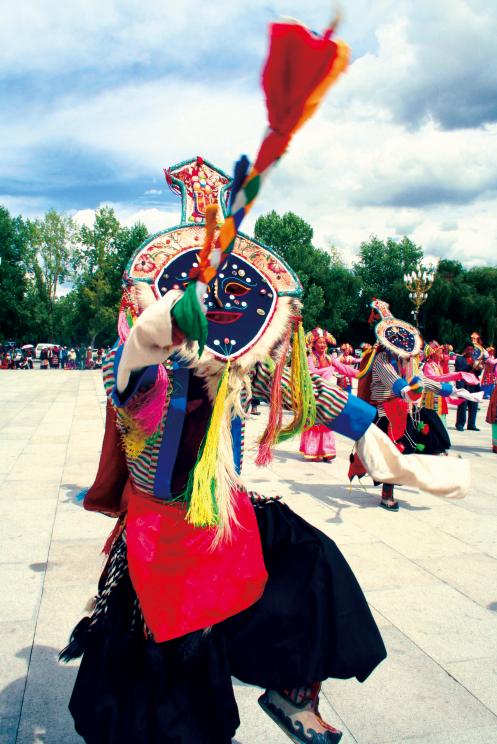 藏戏被称为藏文化的什么开山鼻祖,藏戏被称为藏文化中的活化石