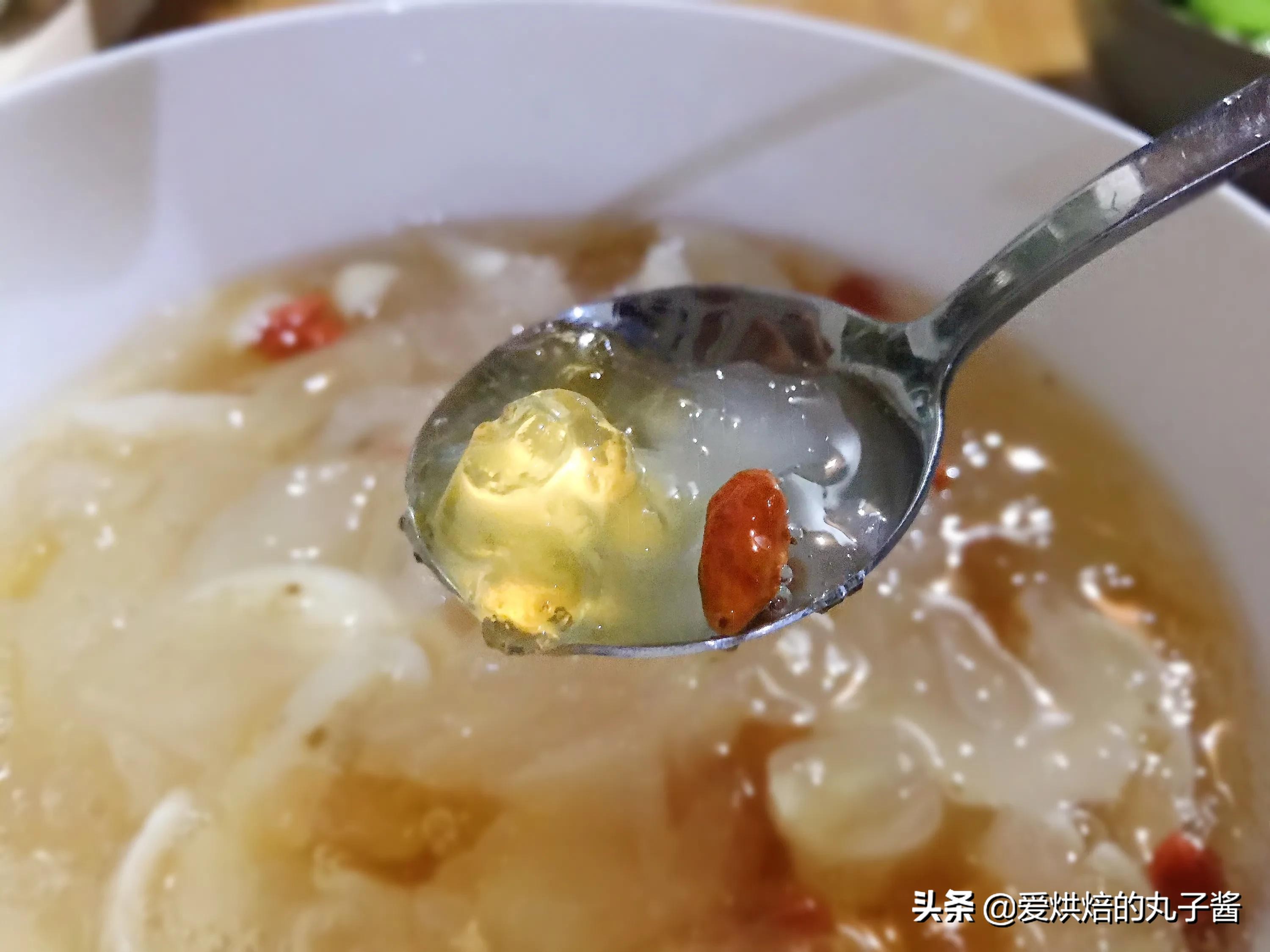 冬天给家人要多喝这碗汤驱寒暖胃,天气寒冷多喝这汤开胃下饭又营养