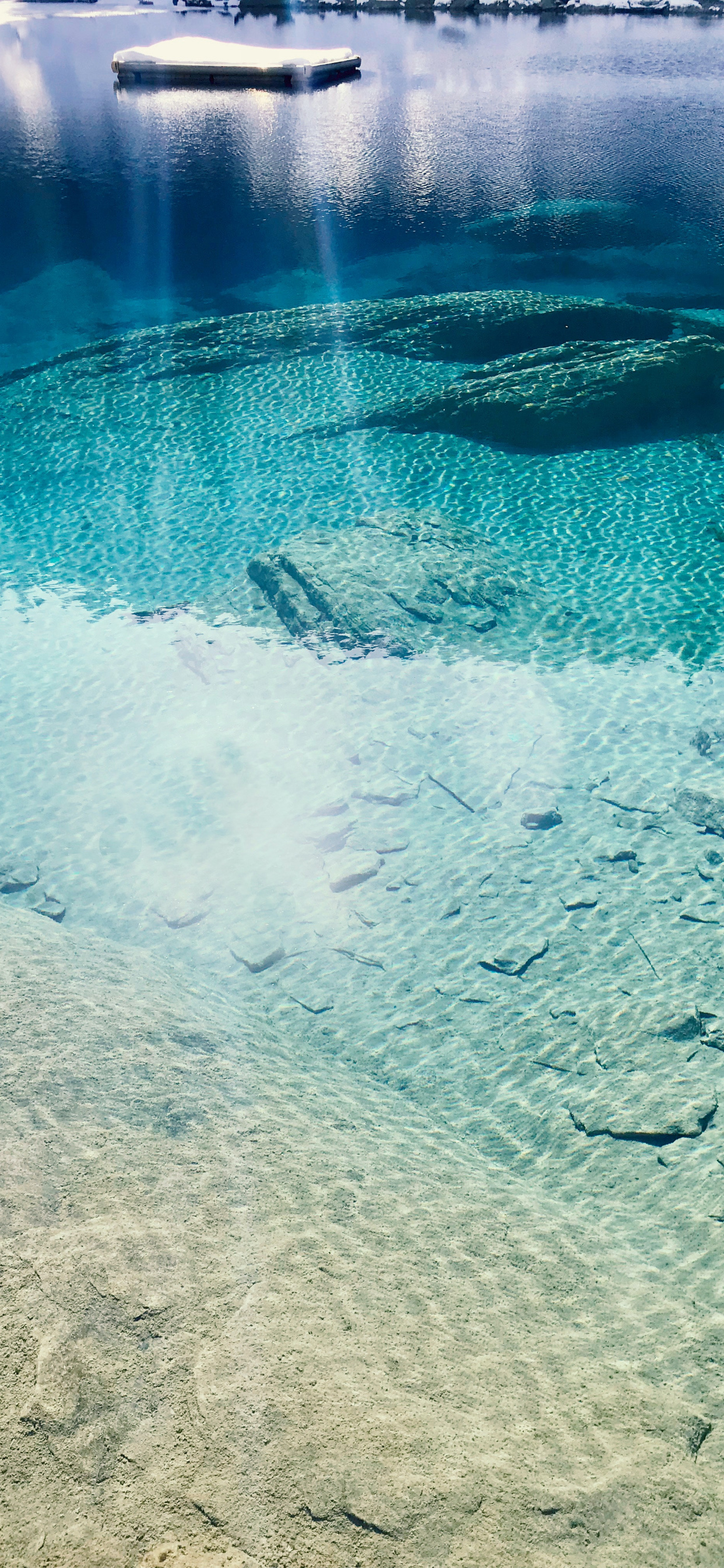 刘海屏手机壁纸苹果,iphone11桌面壁纸刘海屏