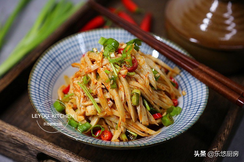 过年大鱼大肉吃腻了试试这道凉菜,过年待客菜谱10个凉菜