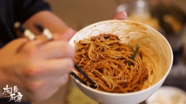 孙俪油泼面做法,安家孙俪吃的面怎么做