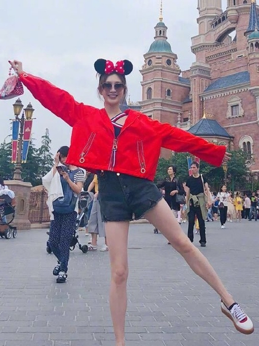 宋茜惊艳的穿衣服,宋茜一袭中国风连体裤惊艳众人