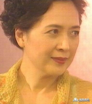 每月零花钱200万,李嘉欣如果不嫁豪门一年能挣多少